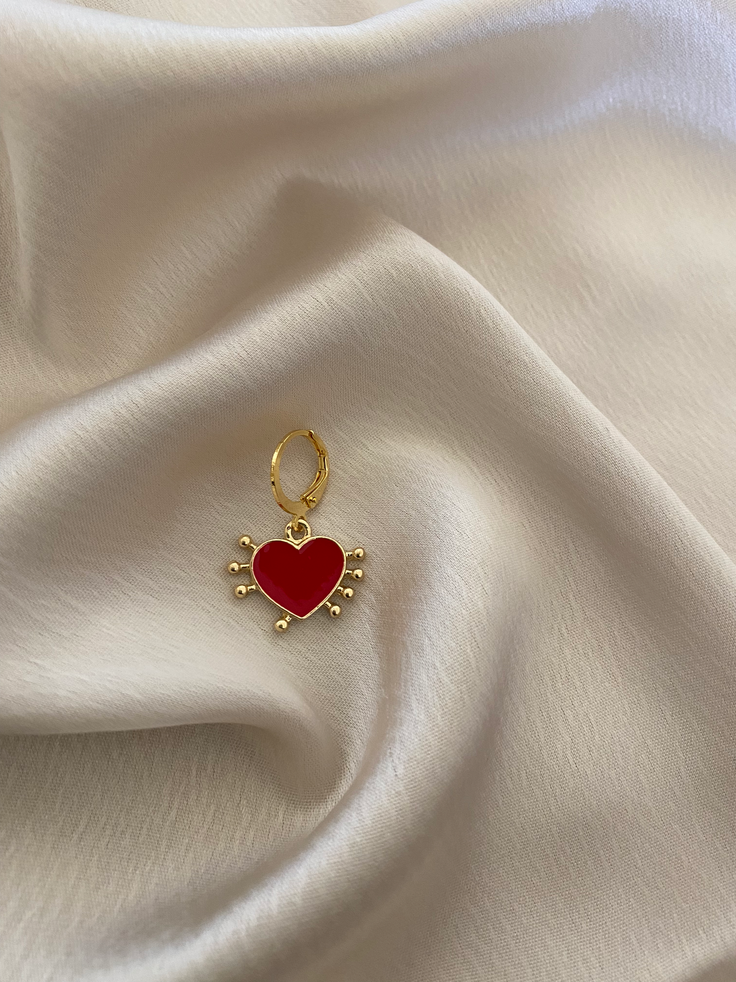 RED HEART EARRING