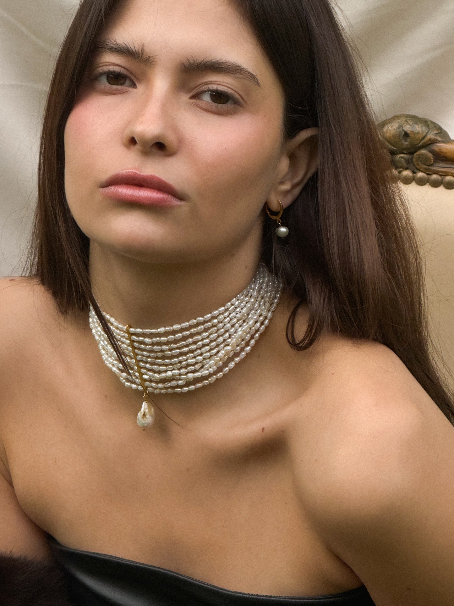 CROWN OF PEARLS CHOKER