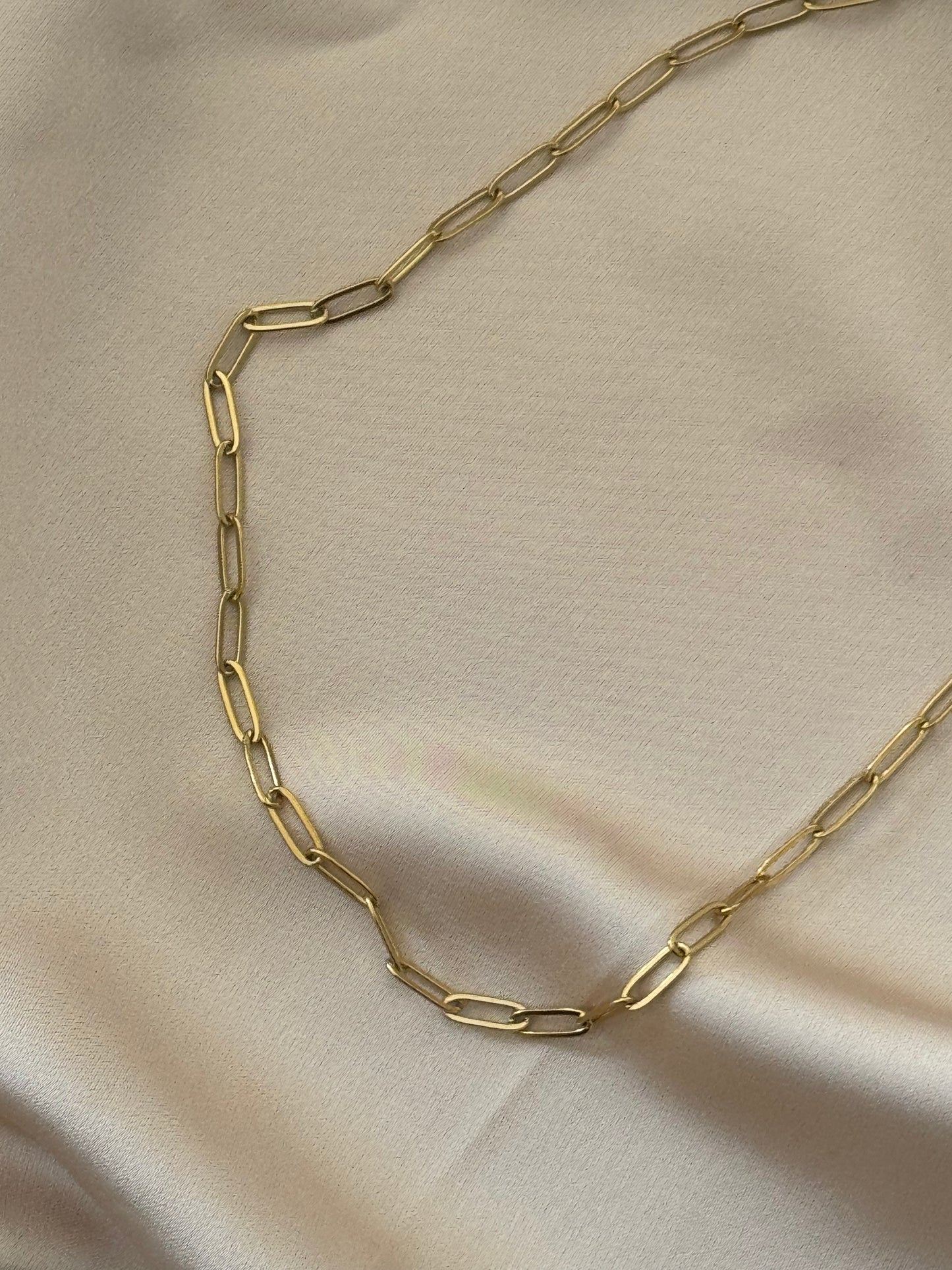 THE EVER CHAIN NECKLACE
