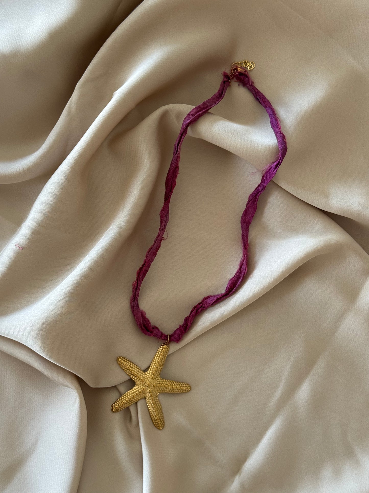 STARFISH NECKLACE