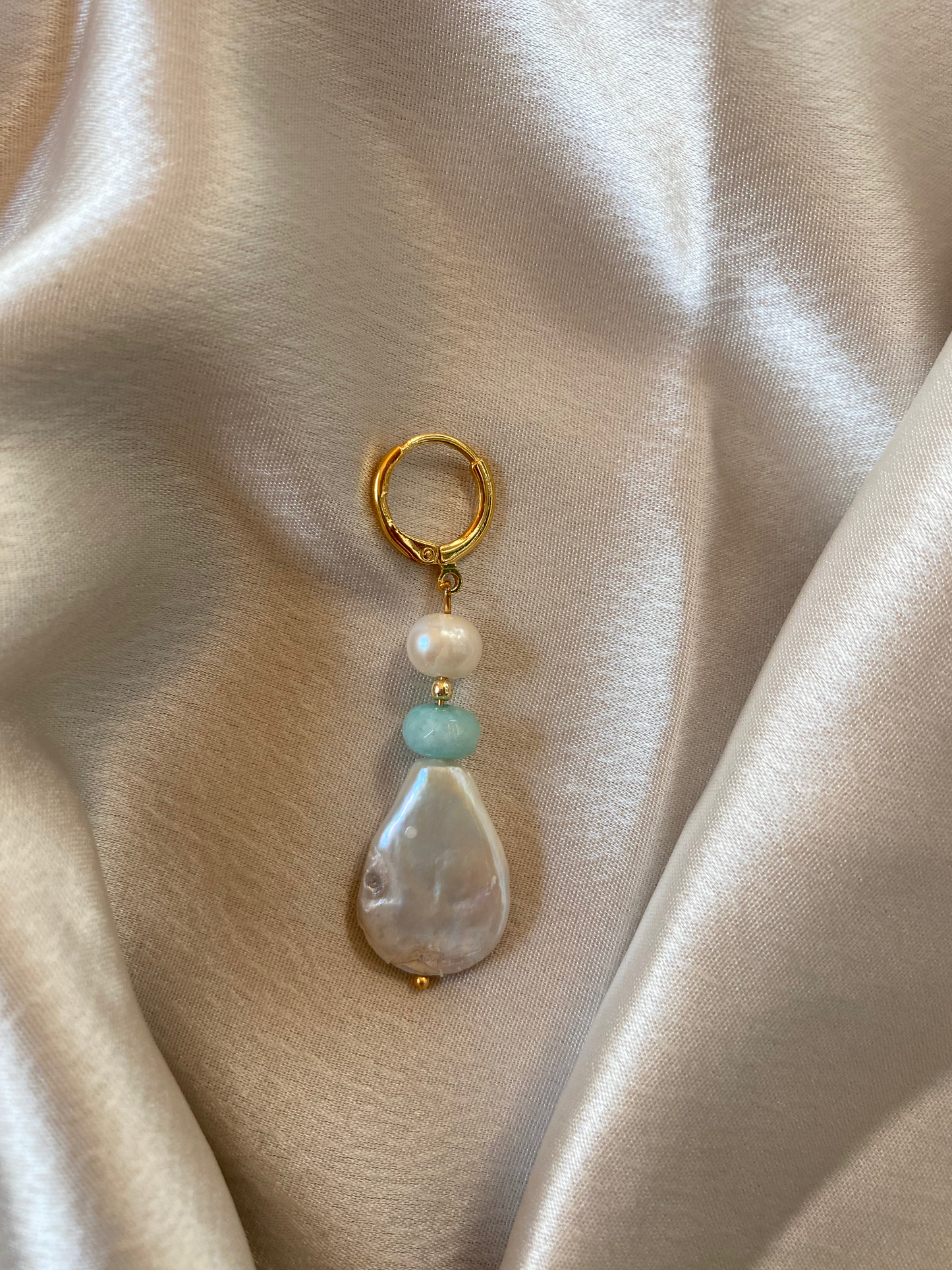 AQUA PEARL EARRING