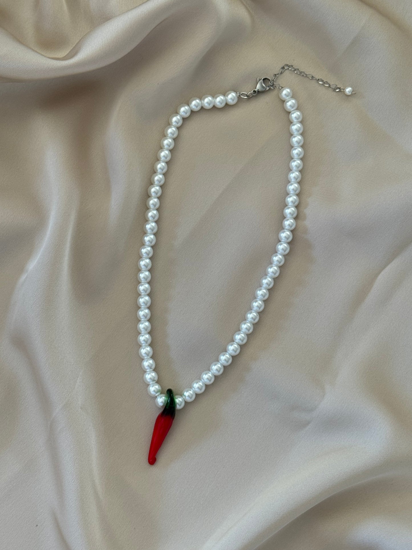 LUCKY PEARL NECKLACE