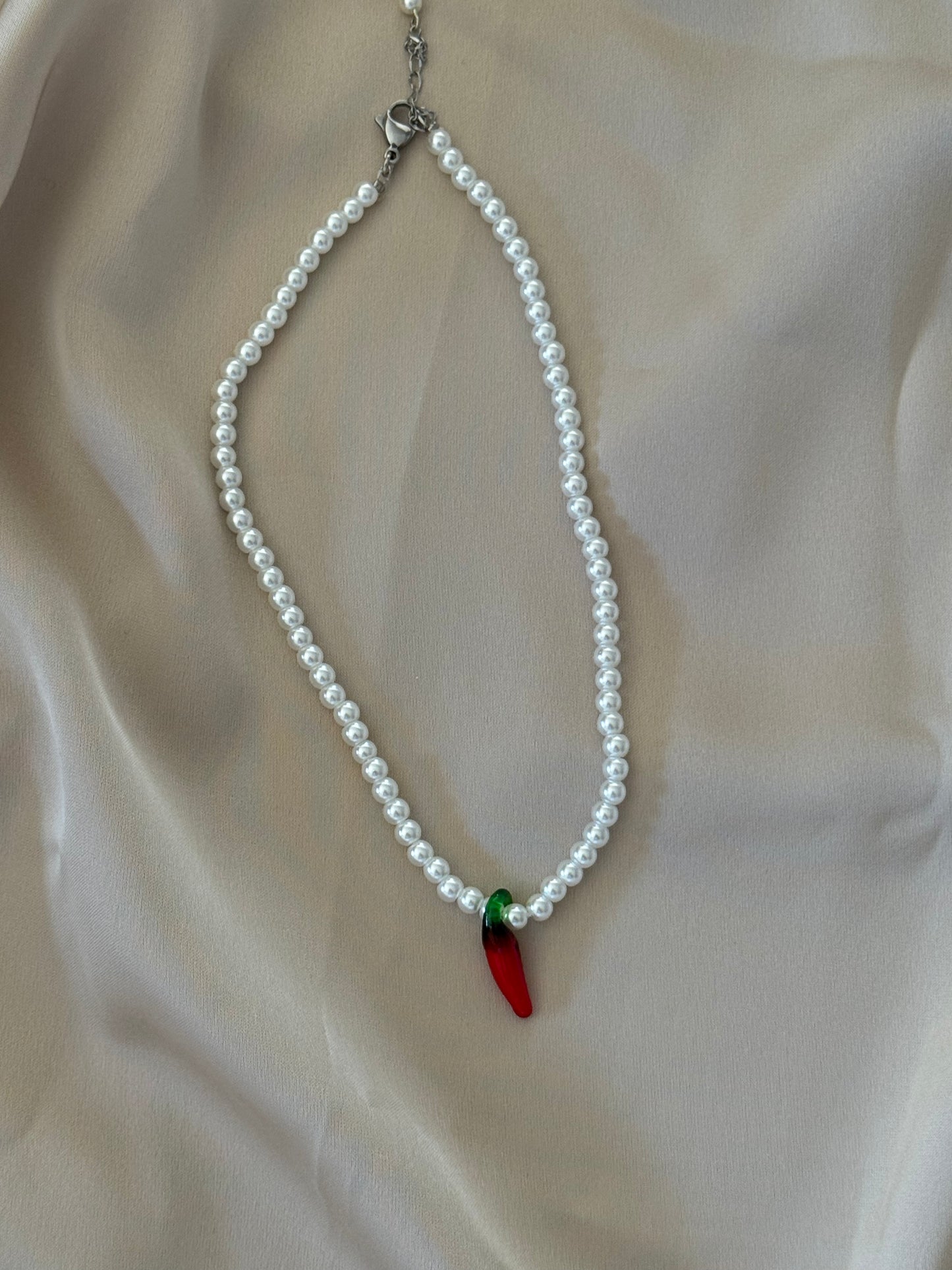 LITTLE PEPERONCINO NECKLACE