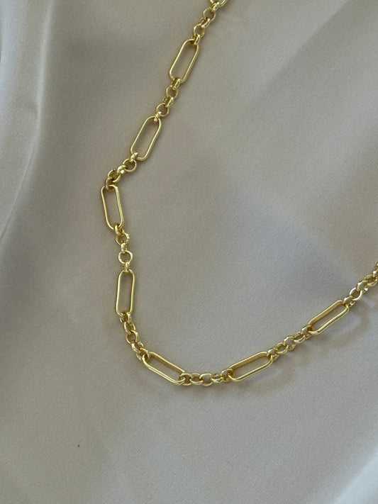 OVAL-Y NECKLACE