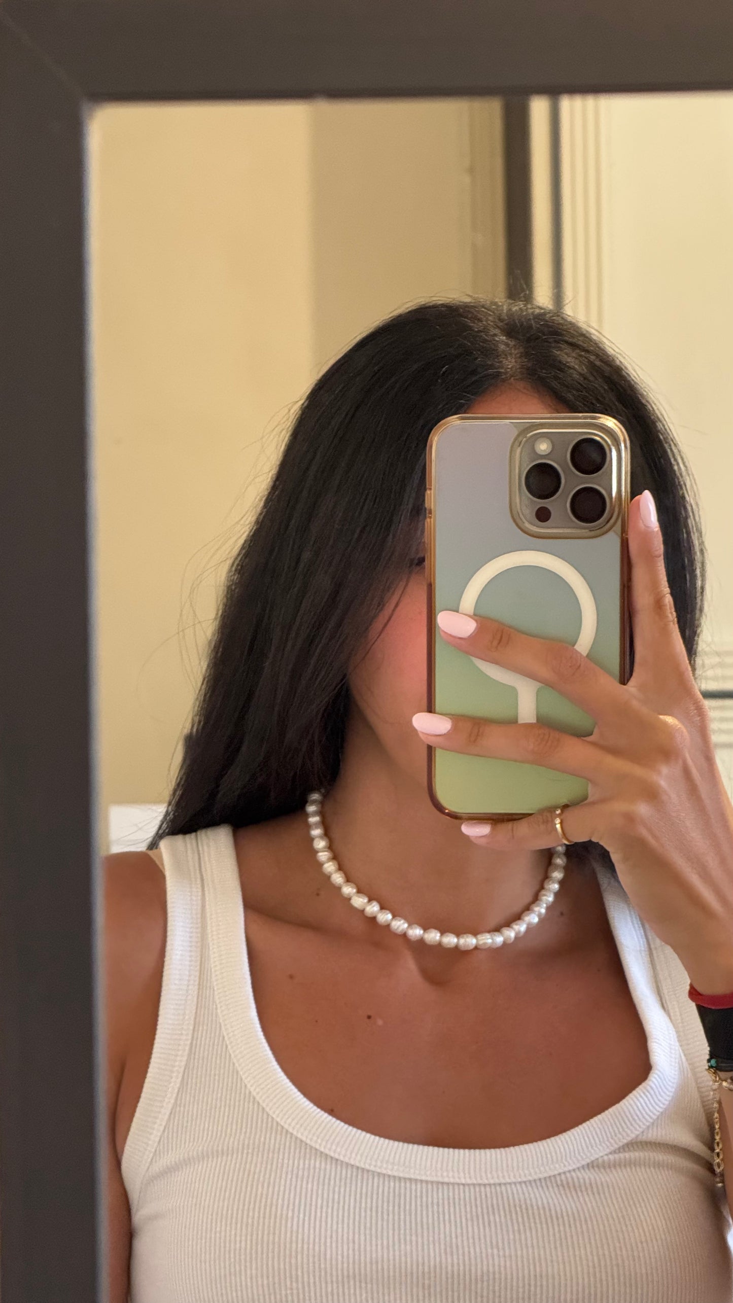 CLASSIC PEARL NECKLACE