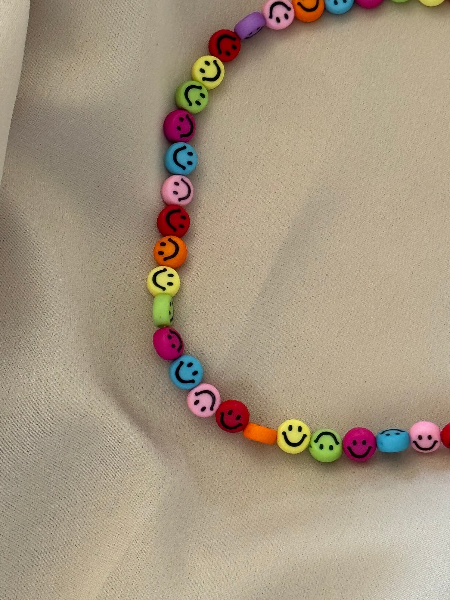 SMILIES NECKLACE